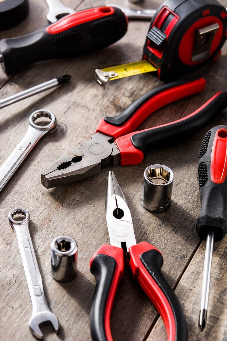 building-tools-repair-set_123827-10479
